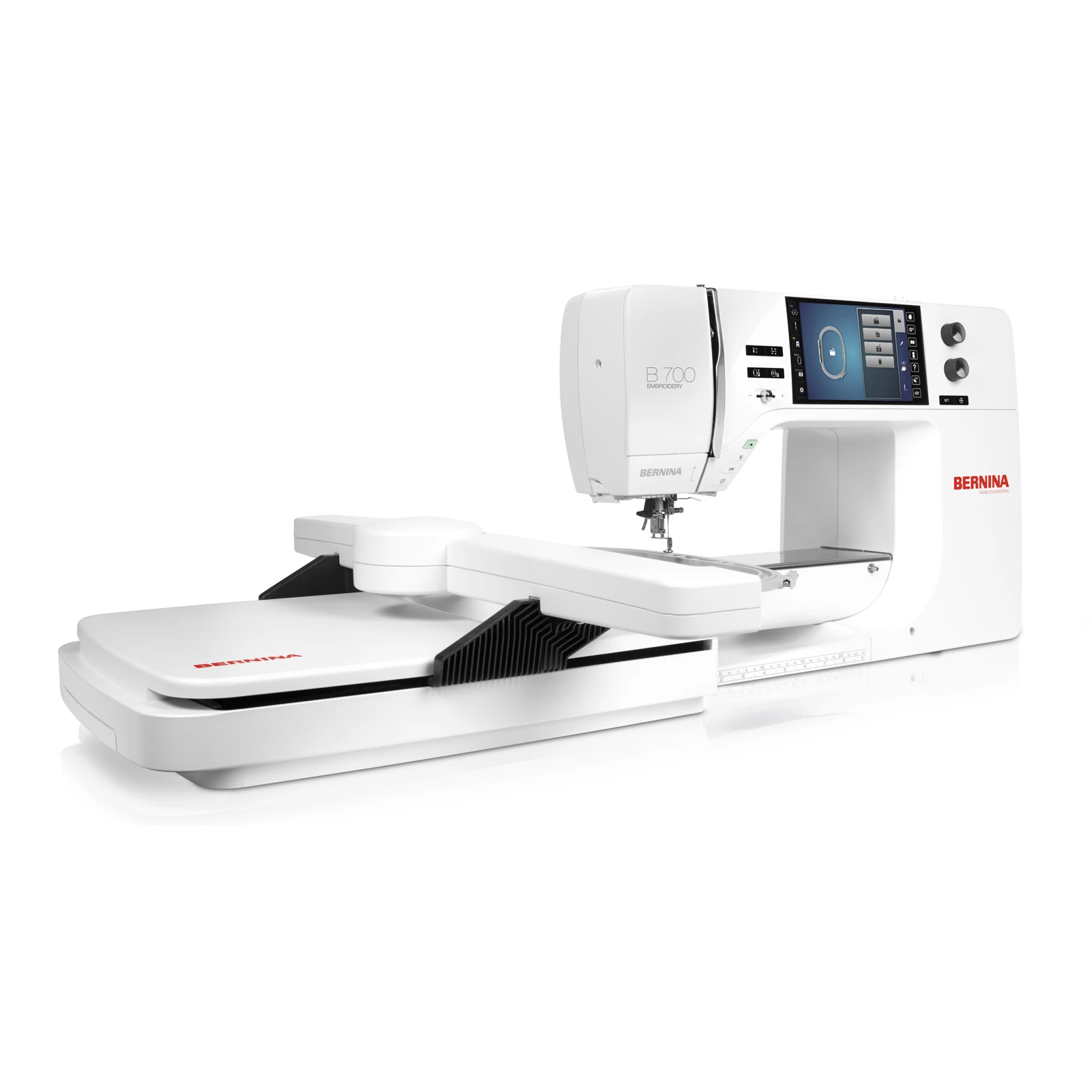 BERNINA B 700 с вышивальным модулем